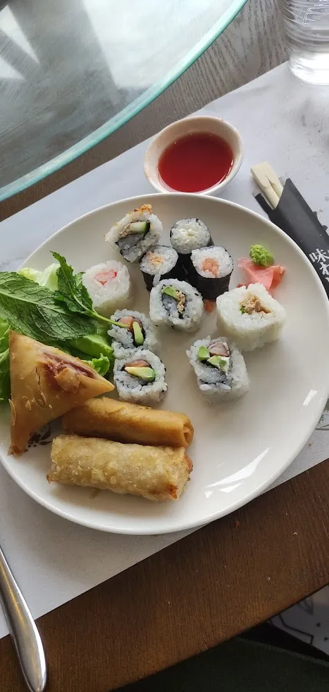 Makis Nem Aux Crevettes Nem Au Poulet